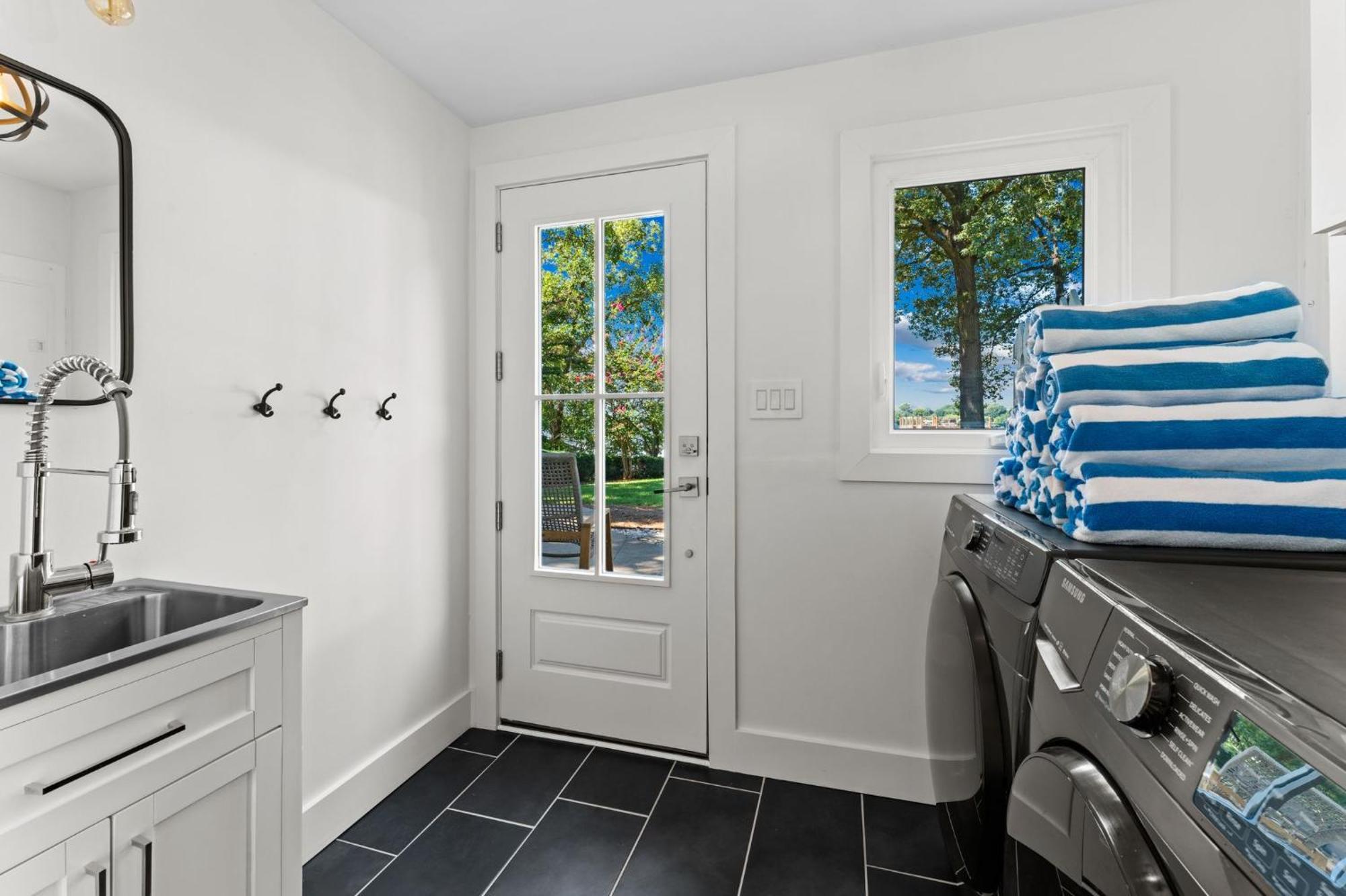 Lakefront Living Mooresville Εξωτερικό φωτογραφία